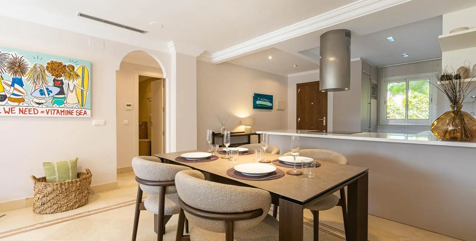 Venta de apartamento en planta media en Nueva Andalucía 4