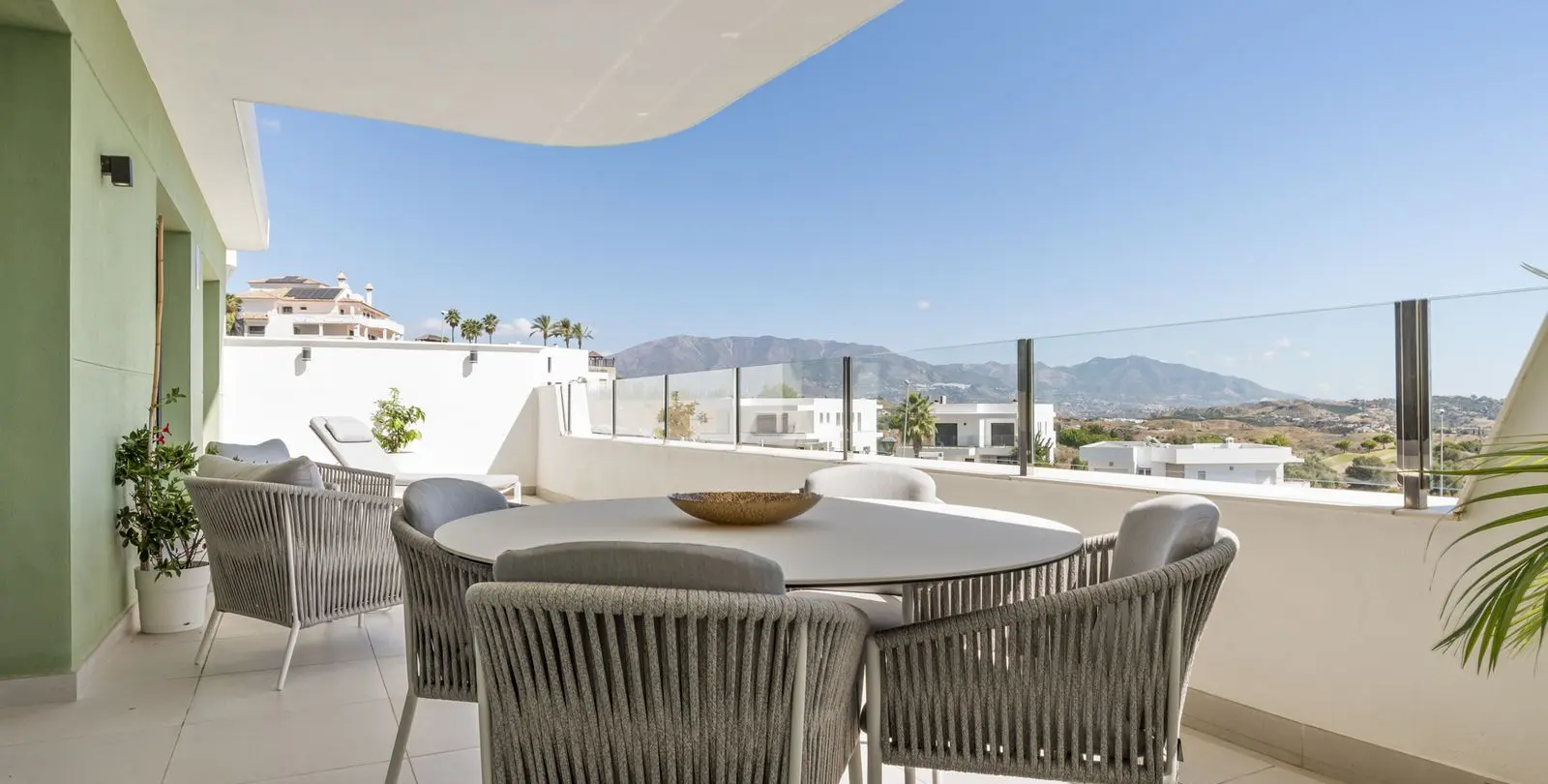 Sale of ground floor apartment in La Cala de Mijas 1