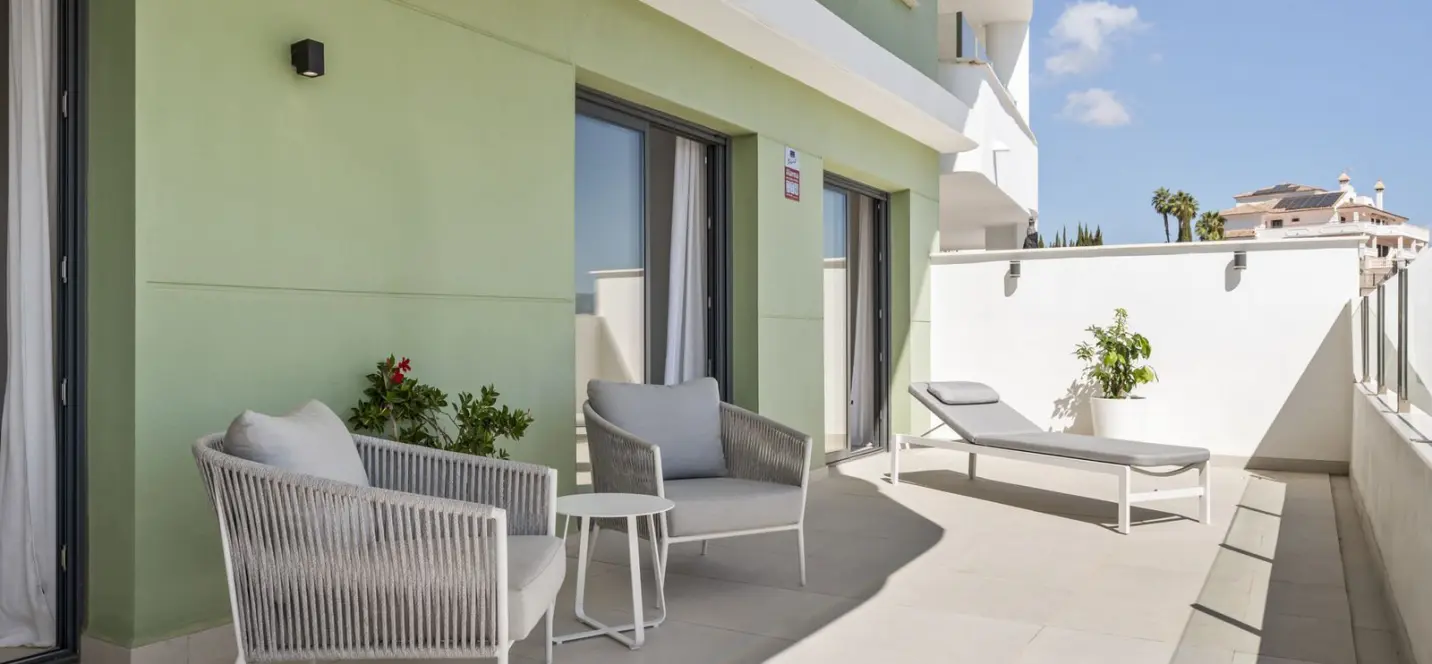 Sale of ground floor apartment in La Cala de Mijas 2