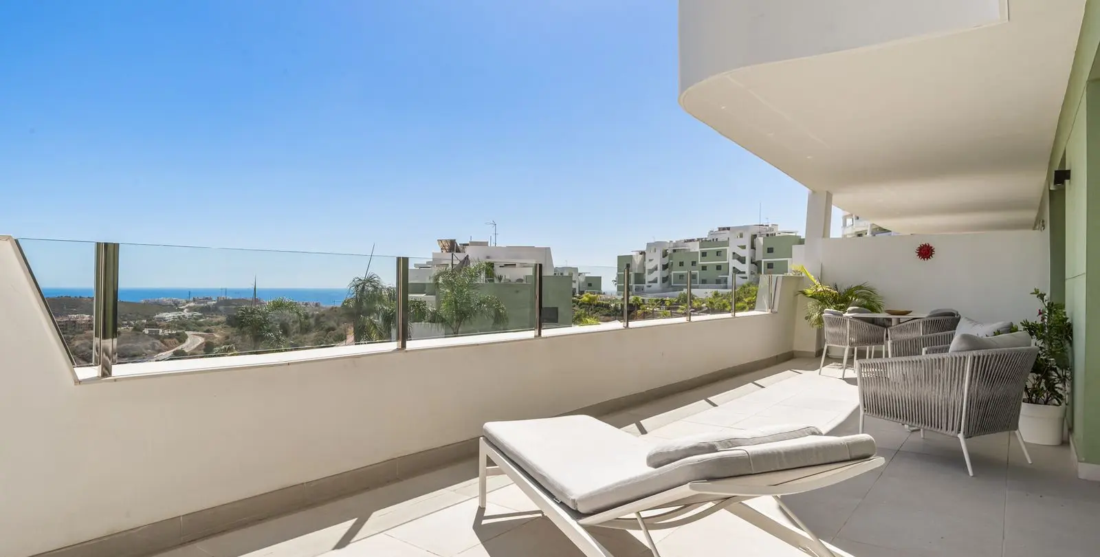 Sale of ground floor apartment in La Cala de Mijas 4