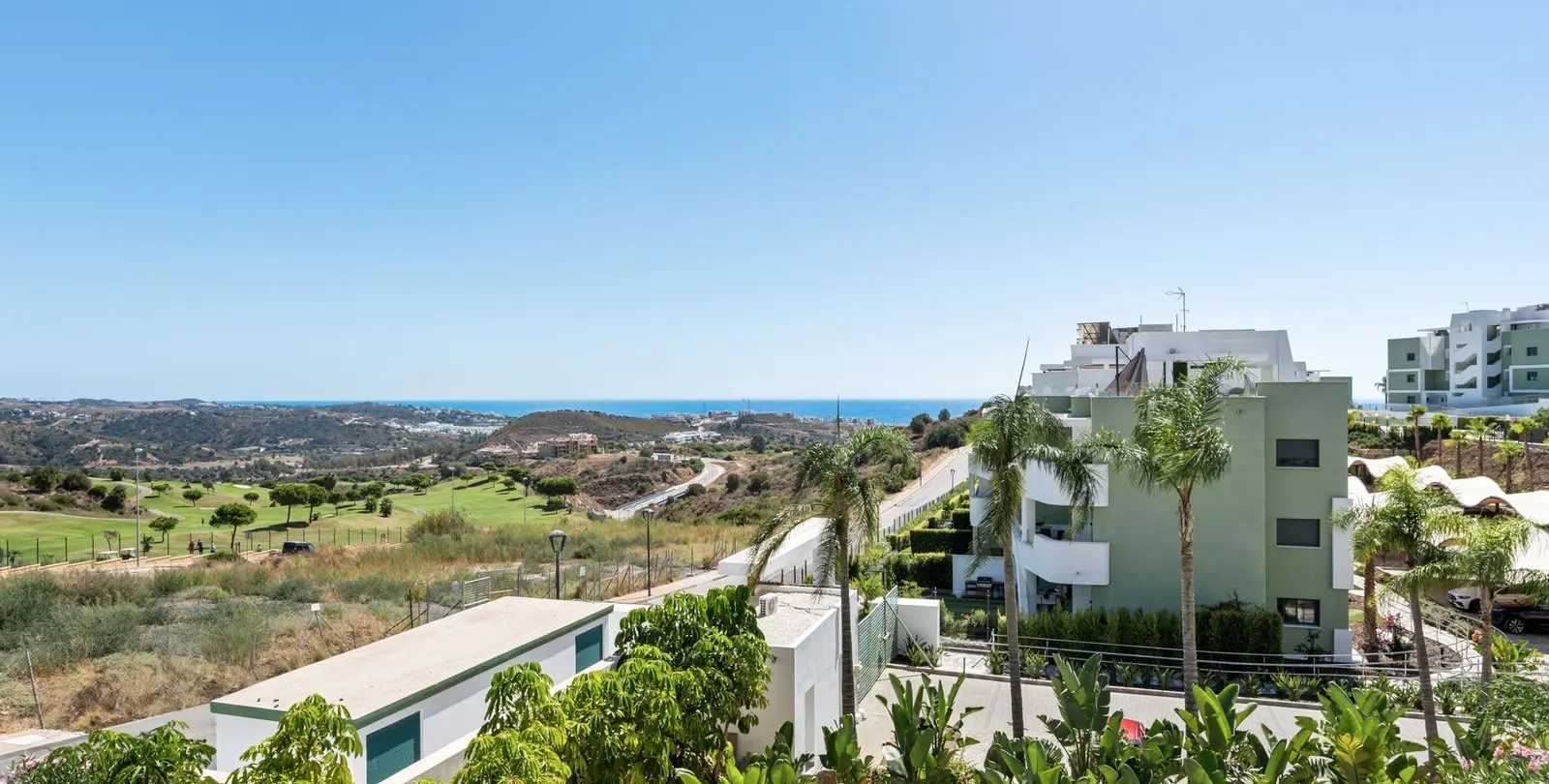 Sale of ground floor apartment in La Cala de Mijas 29