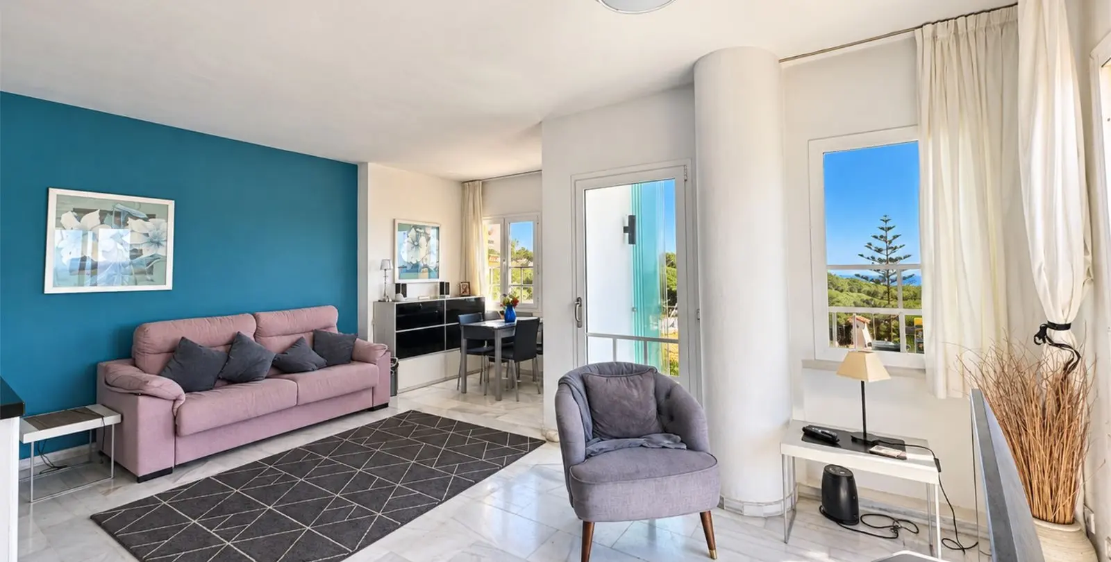 Продажа апартаментов на среднем этаже в Puerto de Cabopino 2