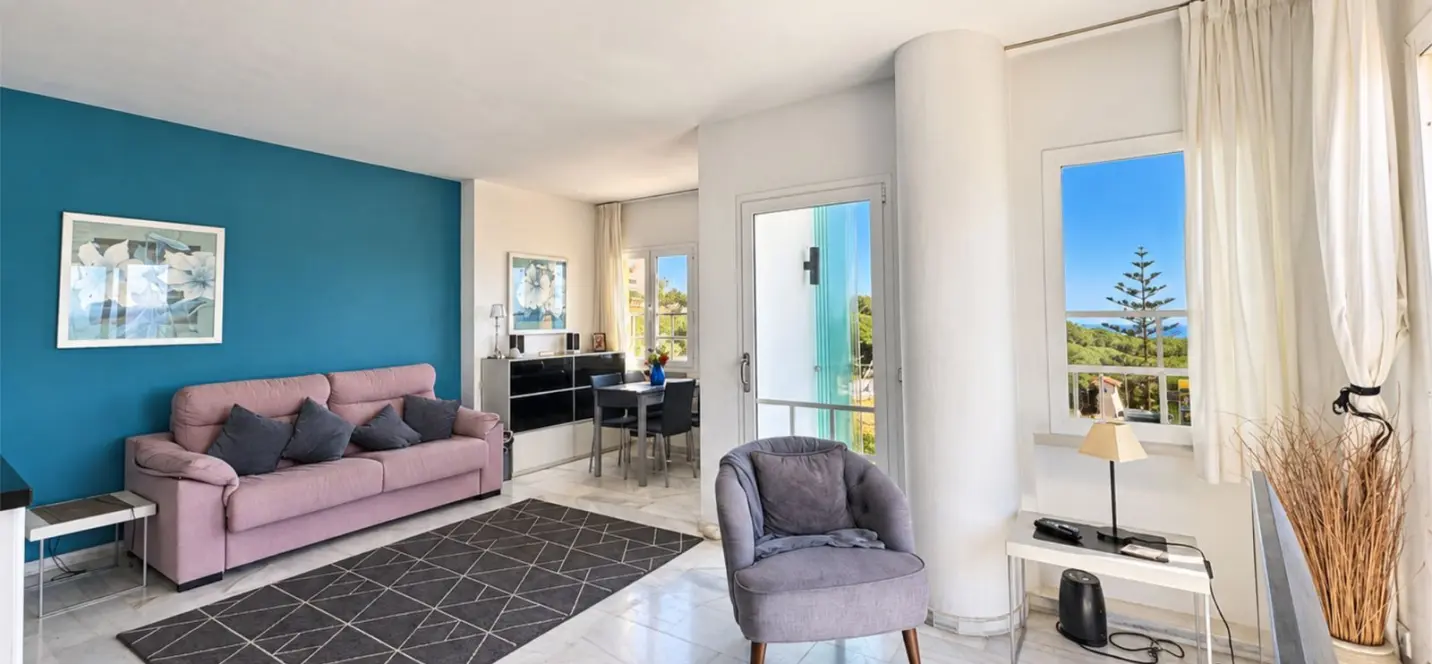 Продажа апартаментов на среднем этаже в Puerto de Cabopino 1