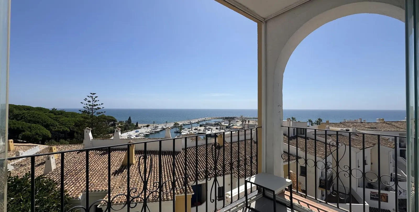 Продажа апартаментов на среднем этаже в Puerto de Cabopino 11