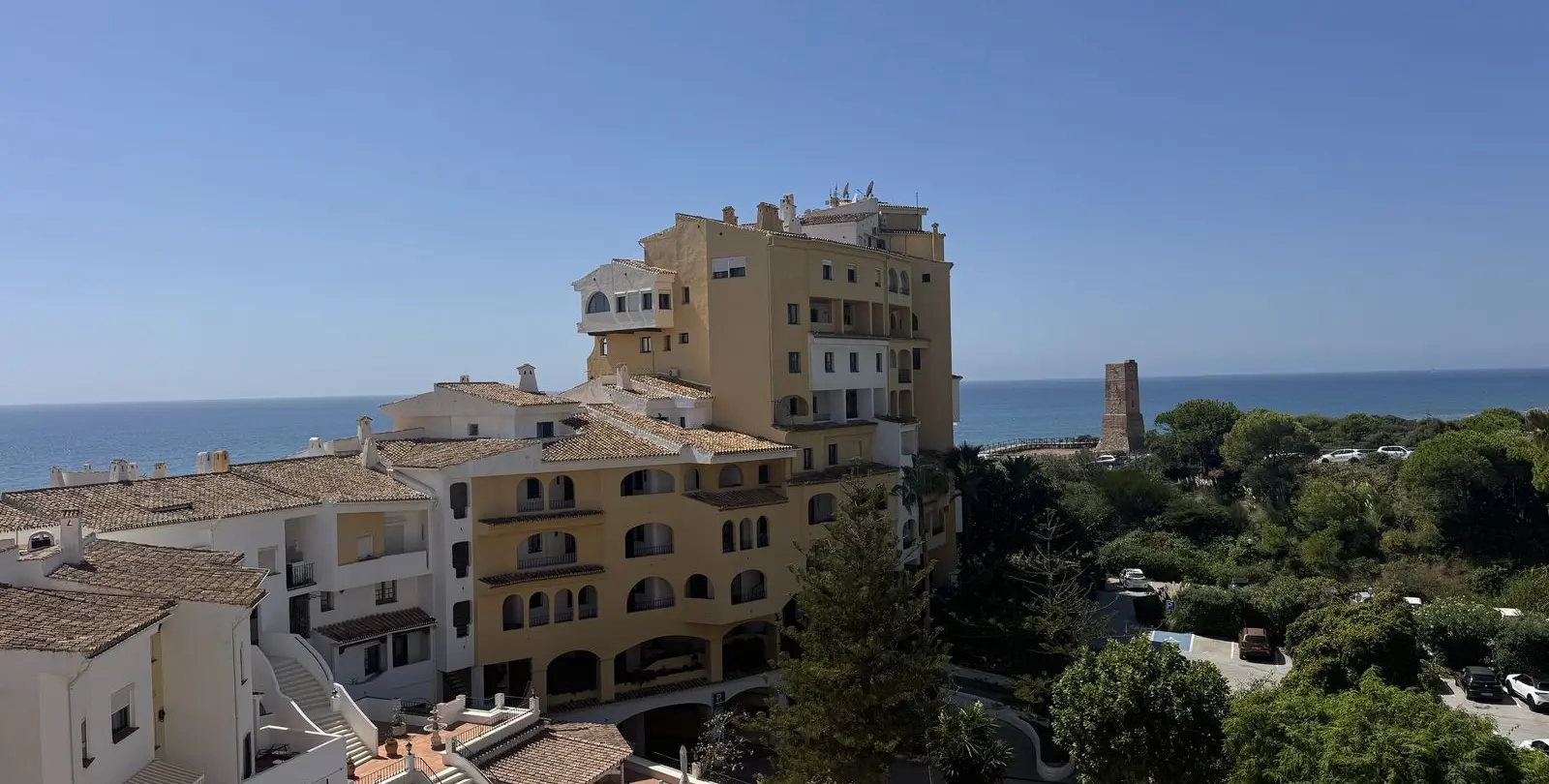 Продажа апартаментов на среднем этаже в Puerto de Cabopino 12