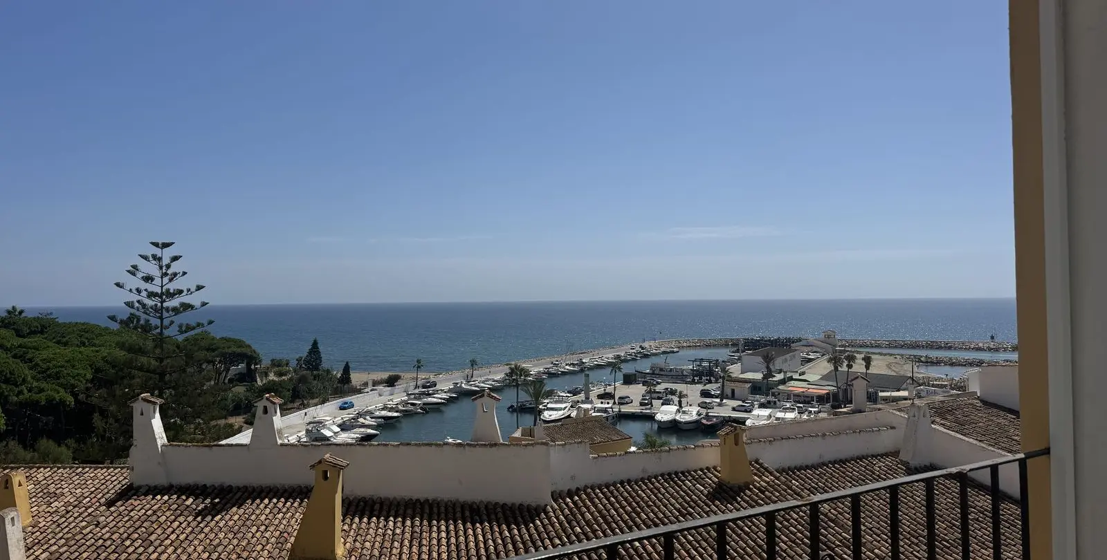 Продажа апартаментов на среднем этаже в Puerto de Cabopino 14