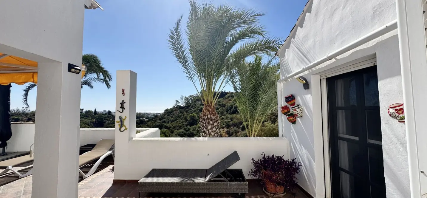 Venta de ático en Los Almendros 2