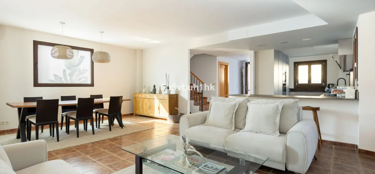 Venta de villa independiente en Estepona 3