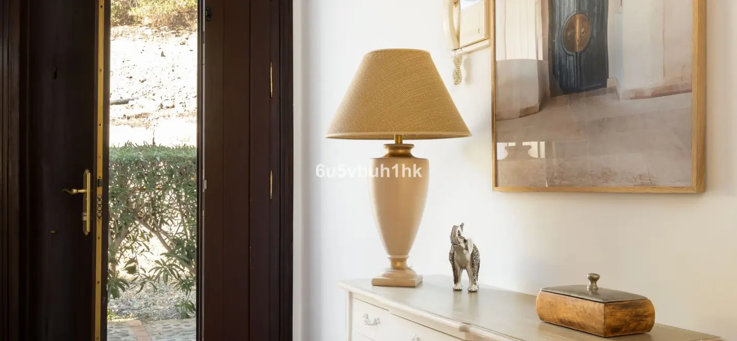 Venta de villa independiente en Estepona 4