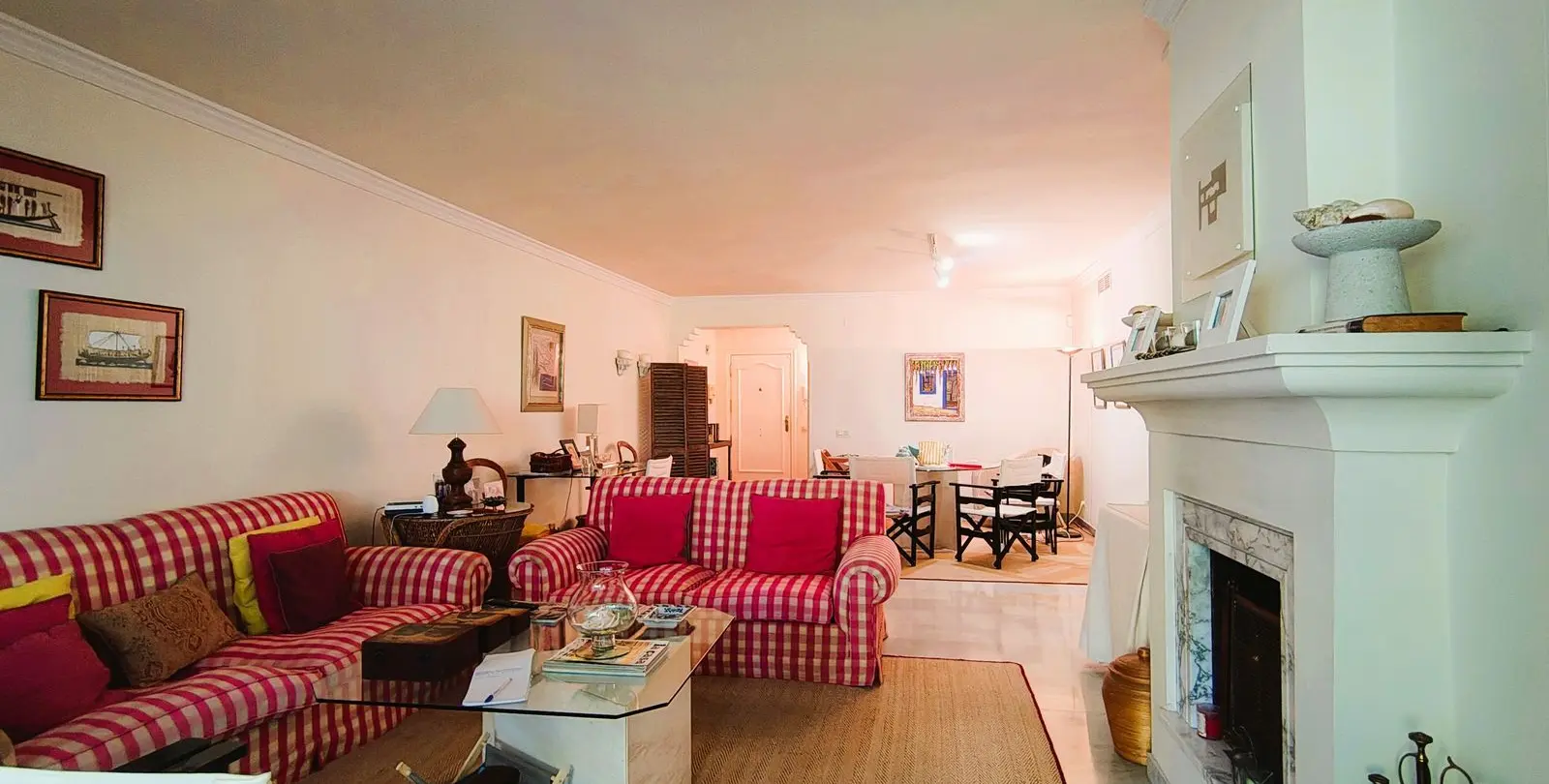 Venta de apartamento en planta media en Guadalmina Baja 2