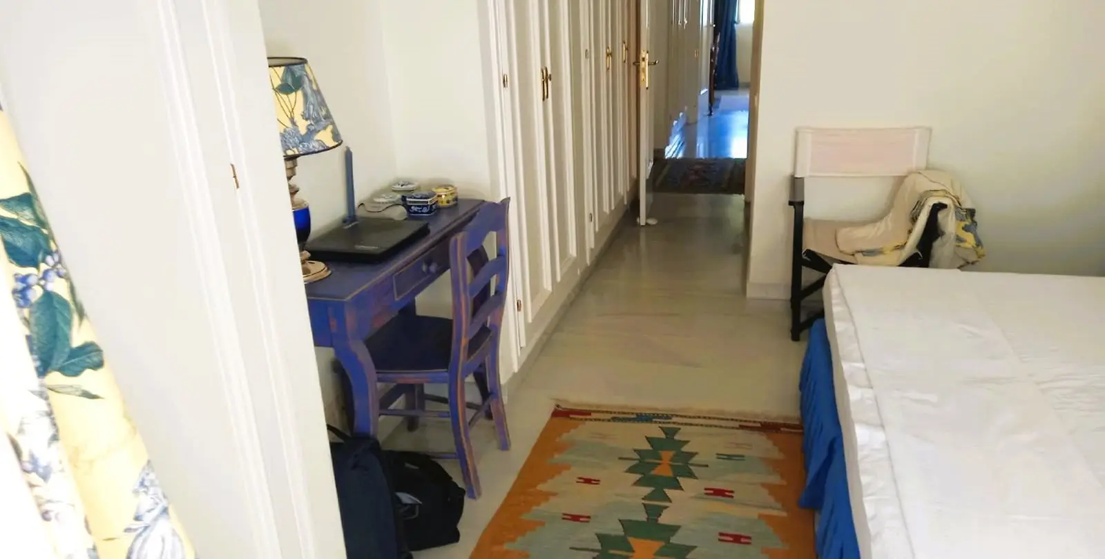 Venta de apartamento en planta media en Guadalmina Baja 11