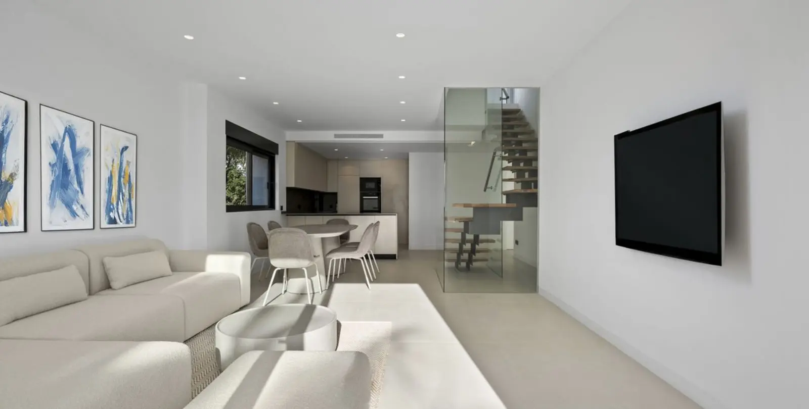 Sale of penthouse duplex in El Paraiso 11