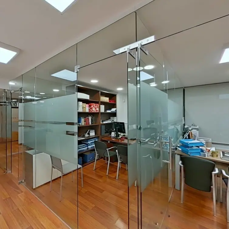 Sale of office in Marbella