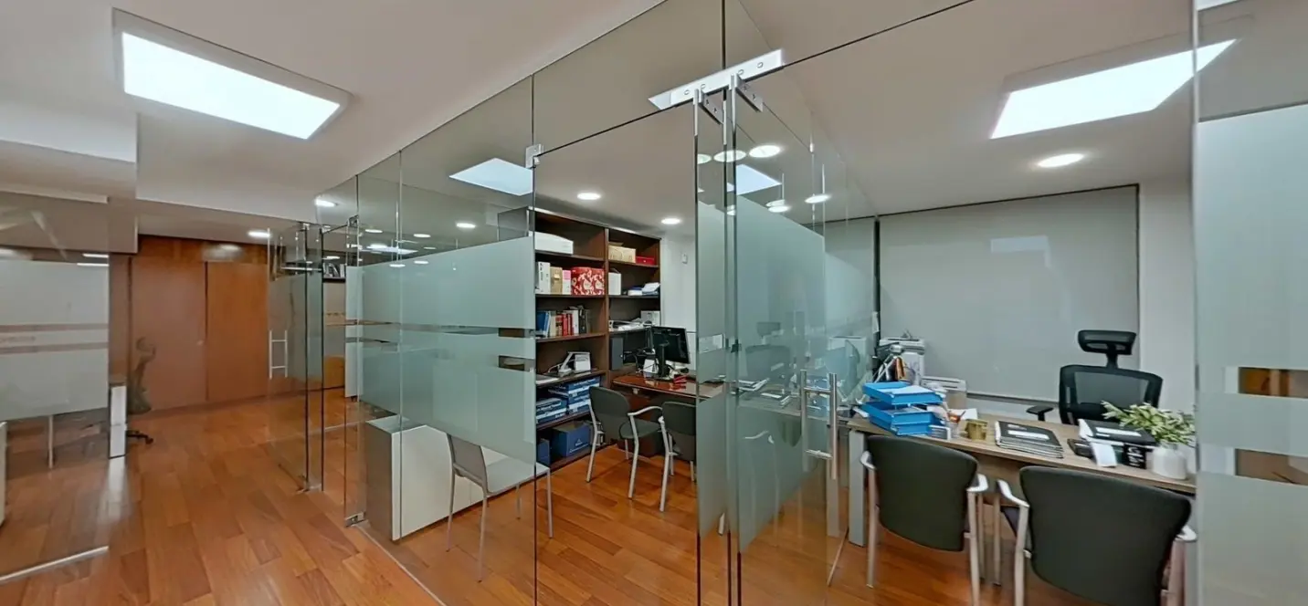 Sale of office in Marbella 0