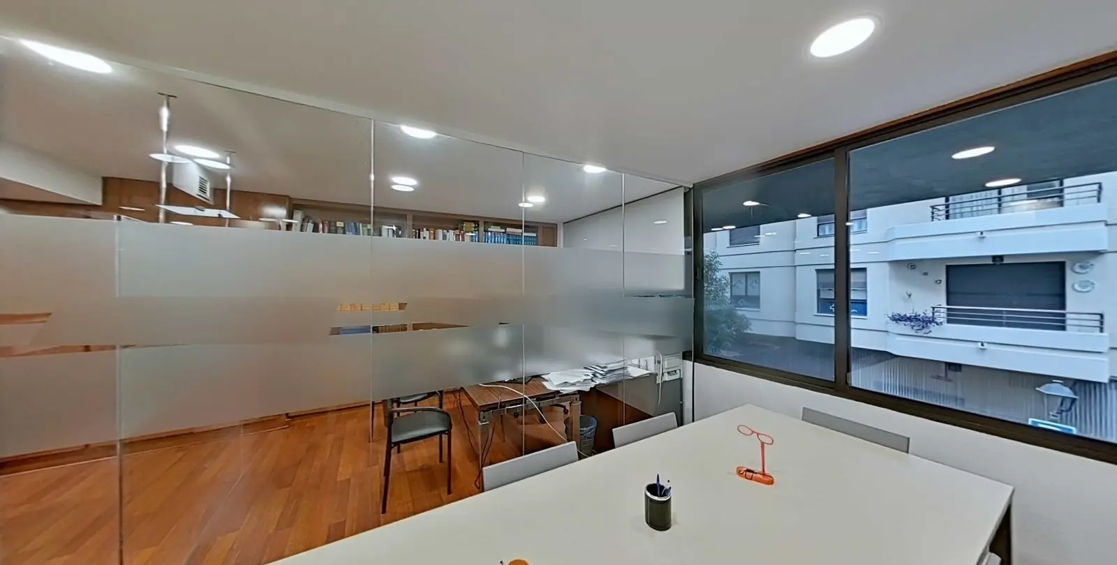 Sale of office in Marbella 2