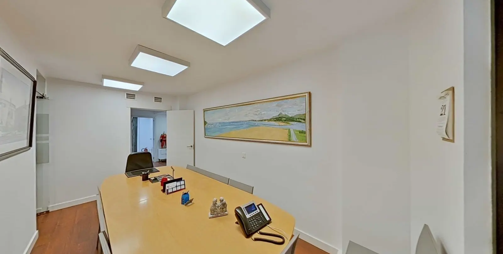 Sale of office in Marbella 3