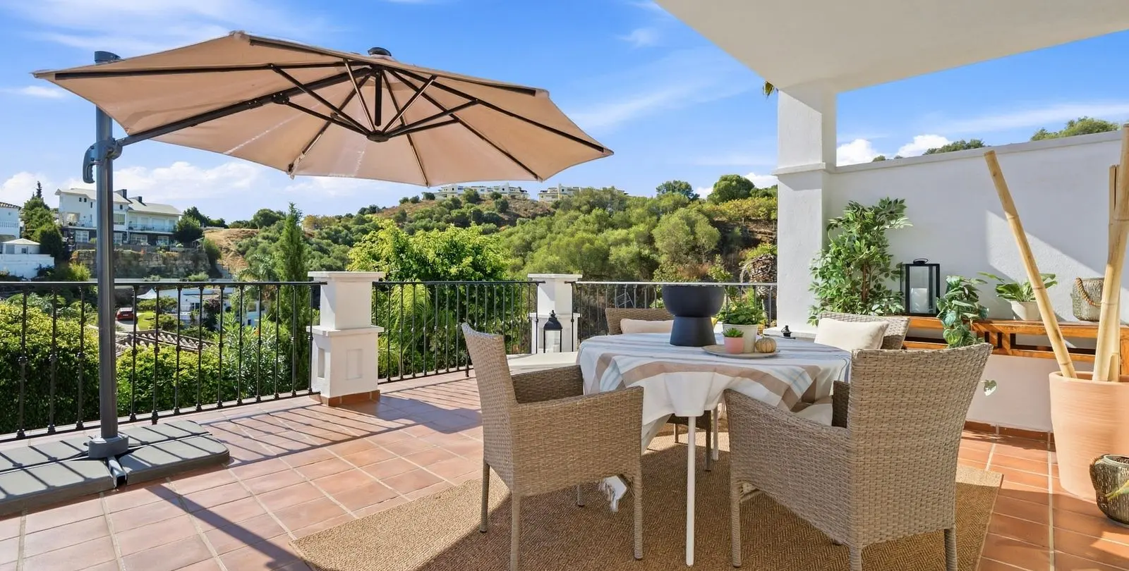 Venta de villa independiente en Cerros del Aguila 2