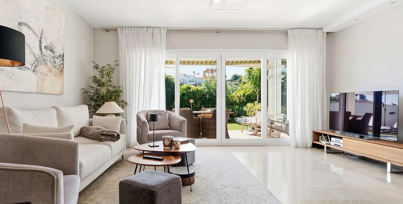 Venta de villa independiente en Cerros del Aguila 4