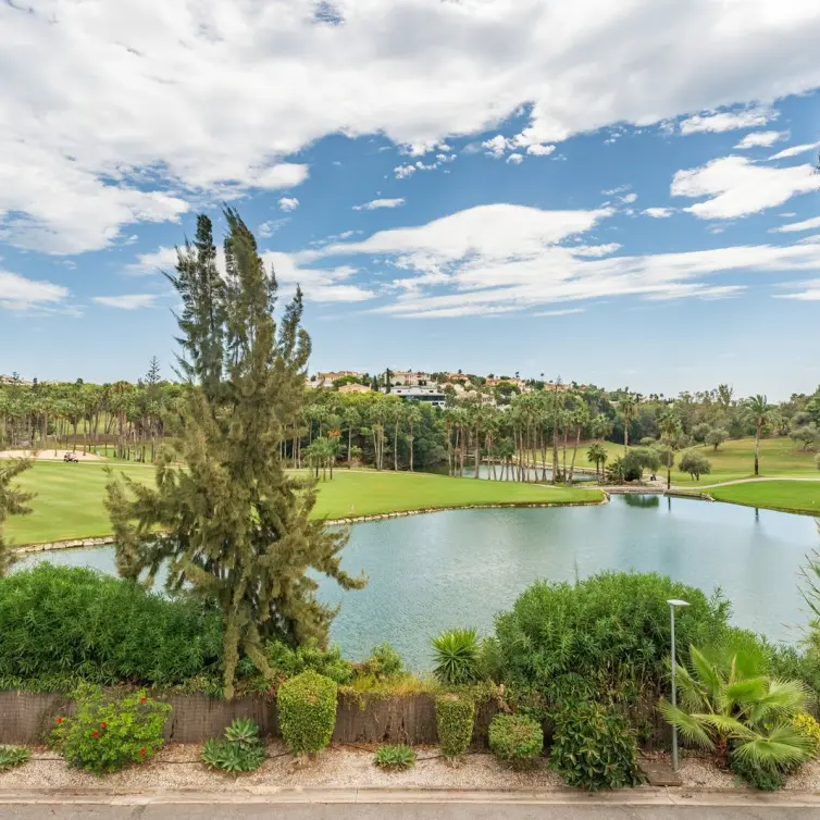 Sale of semi-detached house in Benalmadena Pueblo