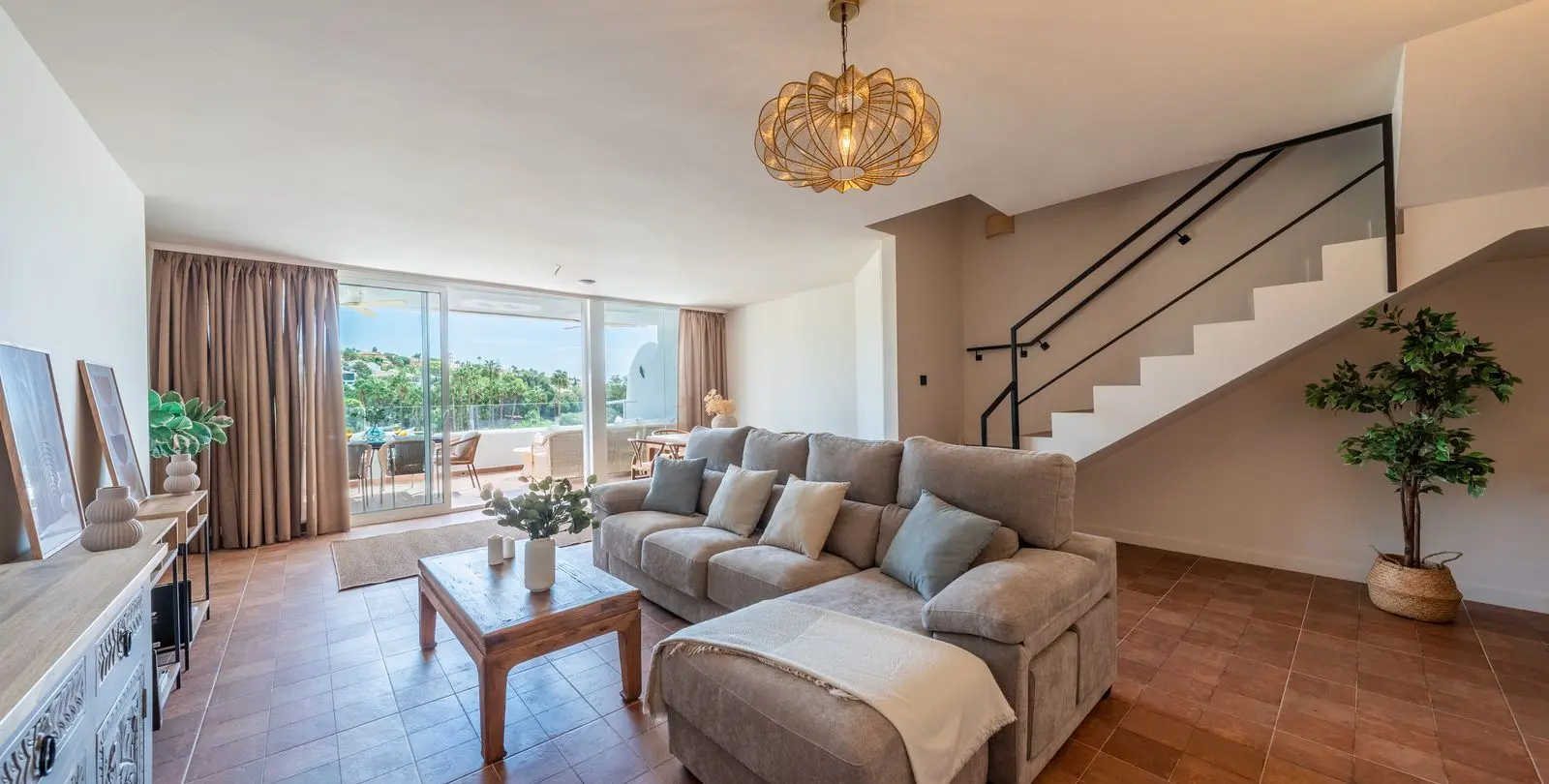Продажа дома на две семьи в Benalmadena Pueblo 4
