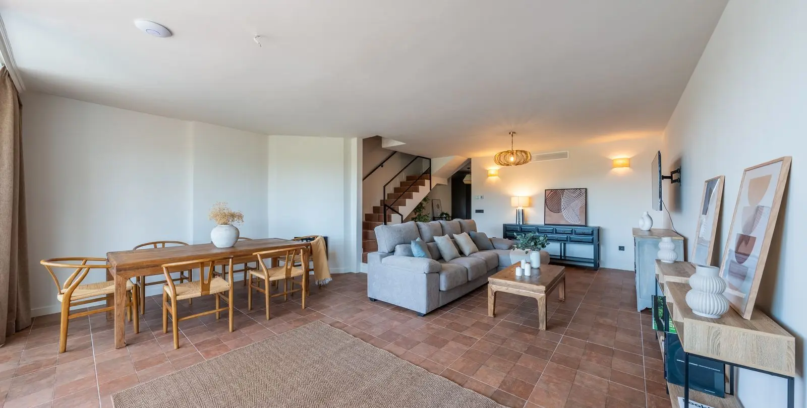 Продажа дома на две семьи в Benalmadena Pueblo 8