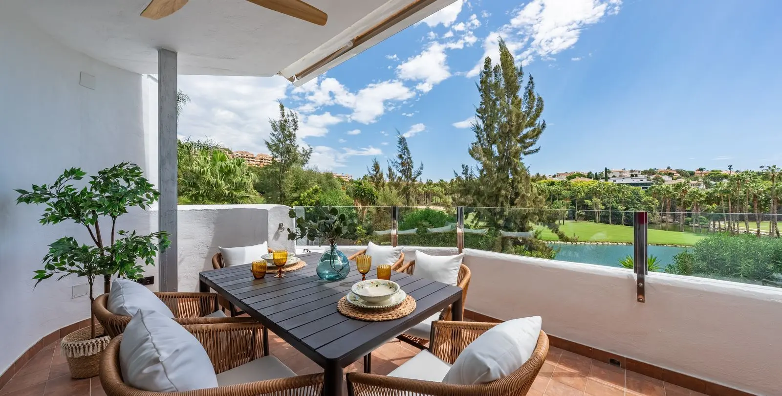 Продажа дома на две семьи в Benalmadena Pueblo 9