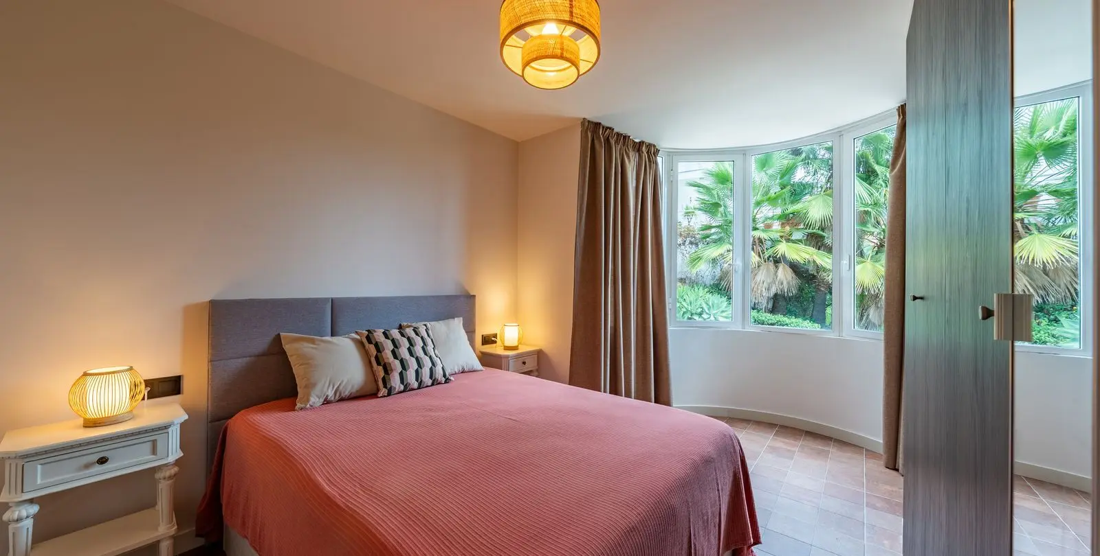 Продажа дома на две семьи в Benalmadena Pueblo 30