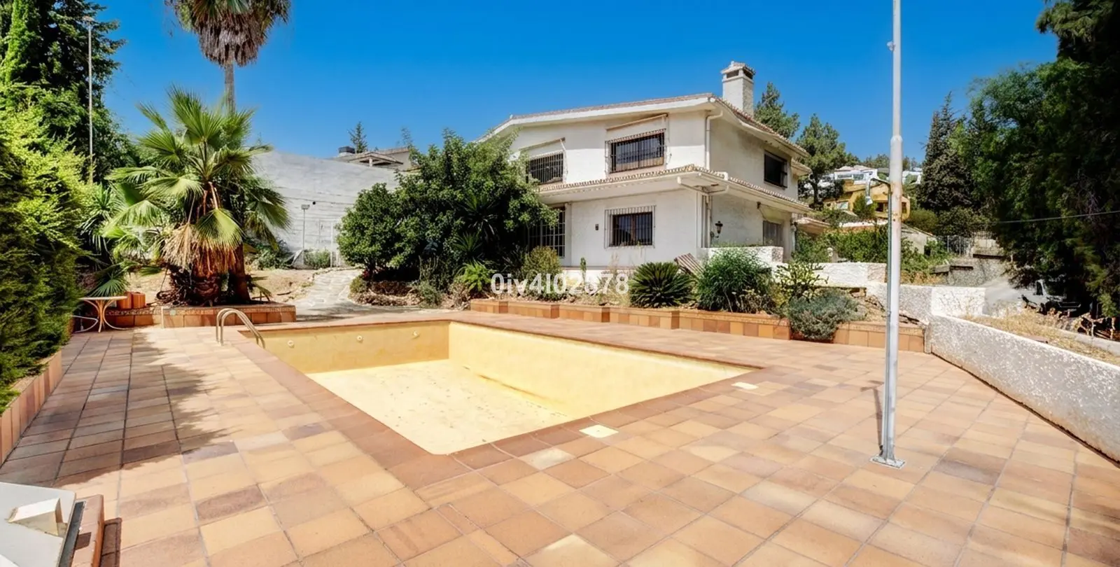 Продажа  отдельно стоящей виллы в Málaga 1