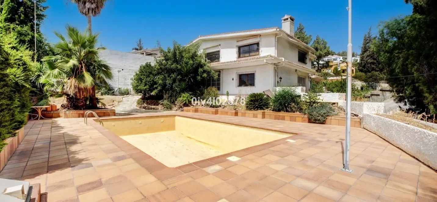 Venta de villa independiente en Málaga 0