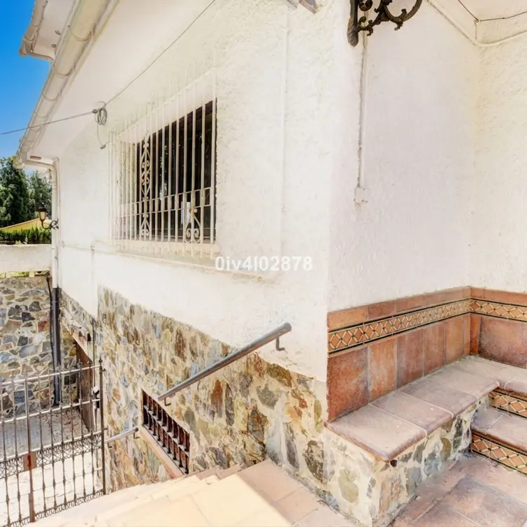 Продажа  отдельно стоящей виллы в Málaga