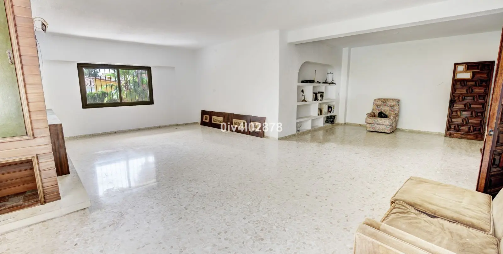 Продажа  отдельно стоящей виллы в Málaga 12