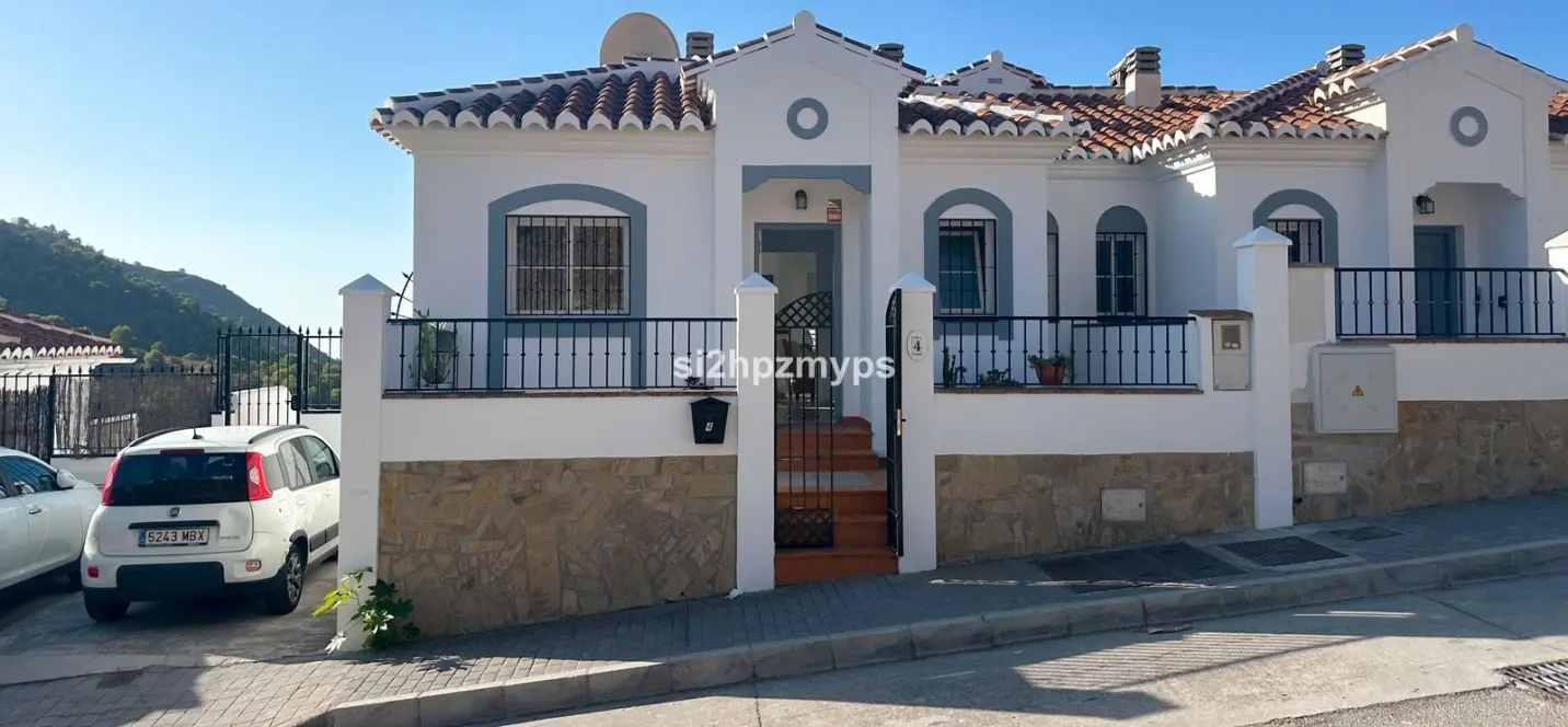 Venta de adosado en Frigiliana 2