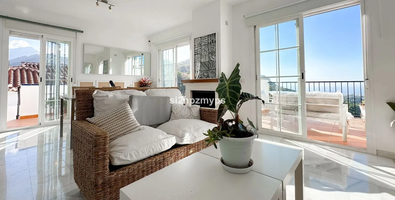 Sale of townhouse in Frigiliana 8