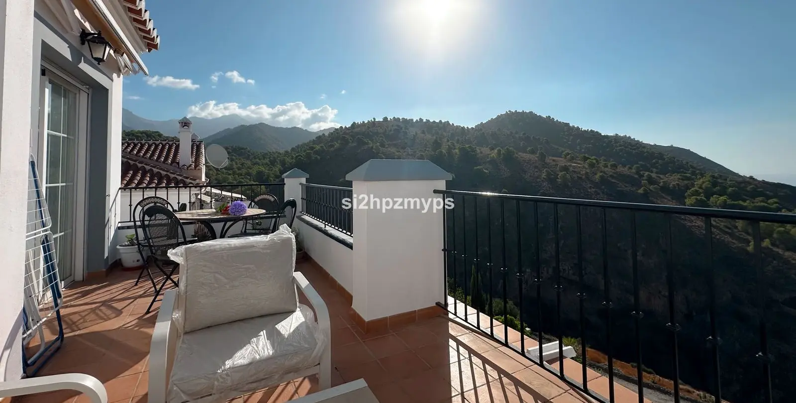 Sale of townhouse in Frigiliana 10