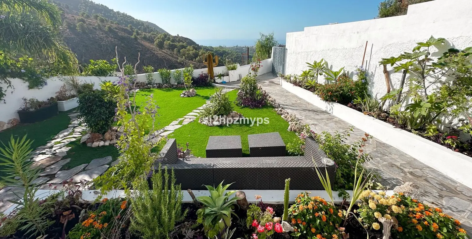 Sale of townhouse in Frigiliana 25