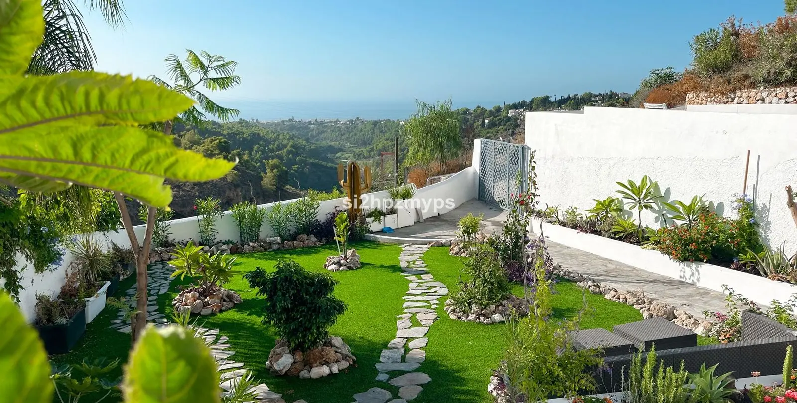 Sale of townhouse in Frigiliana 26