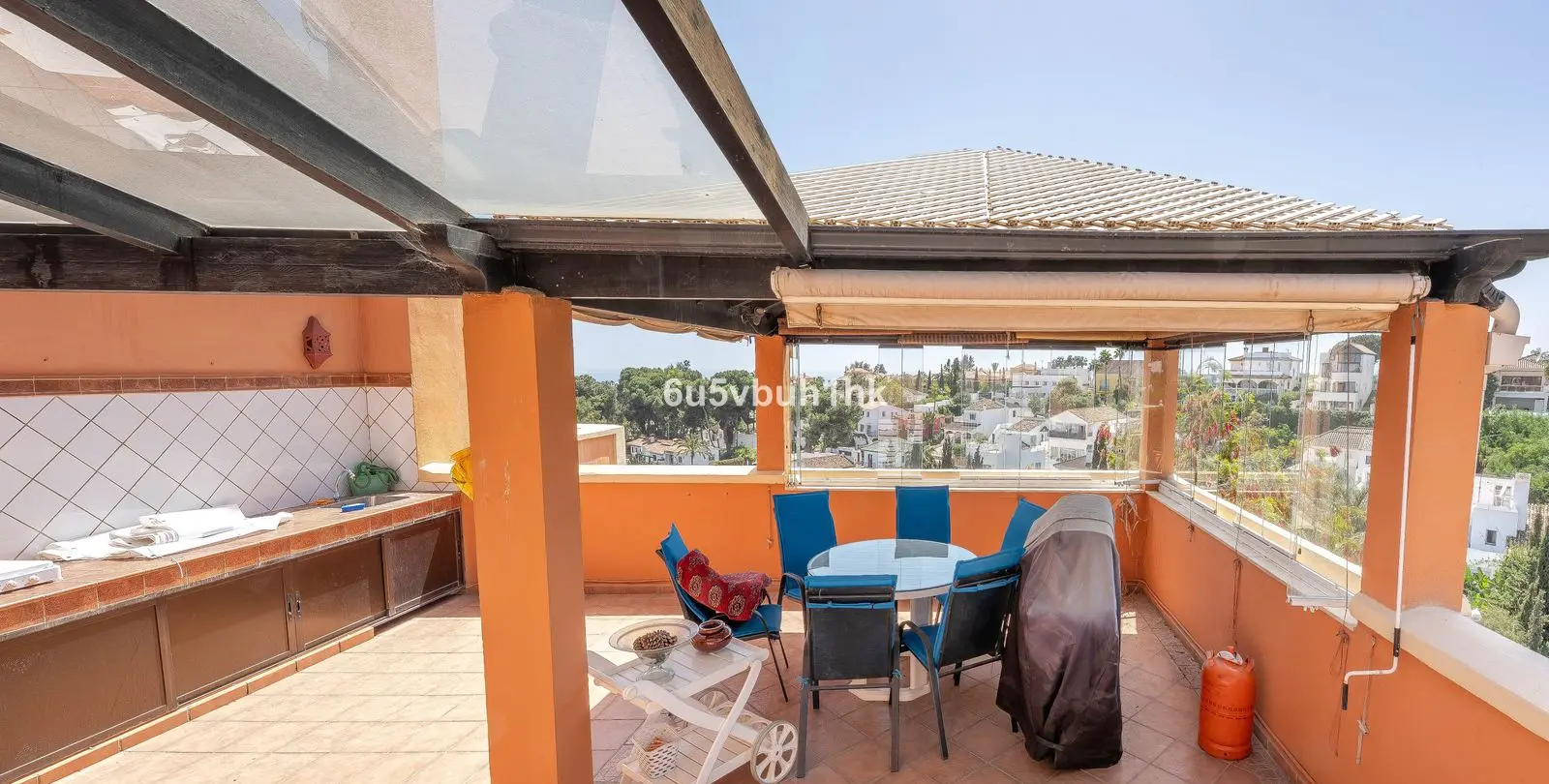 Sale of penthouse duplex in Marbella 26