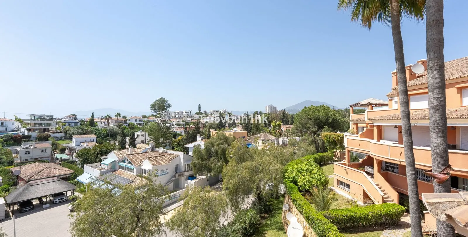 Sale of penthouse duplex in Marbella 37