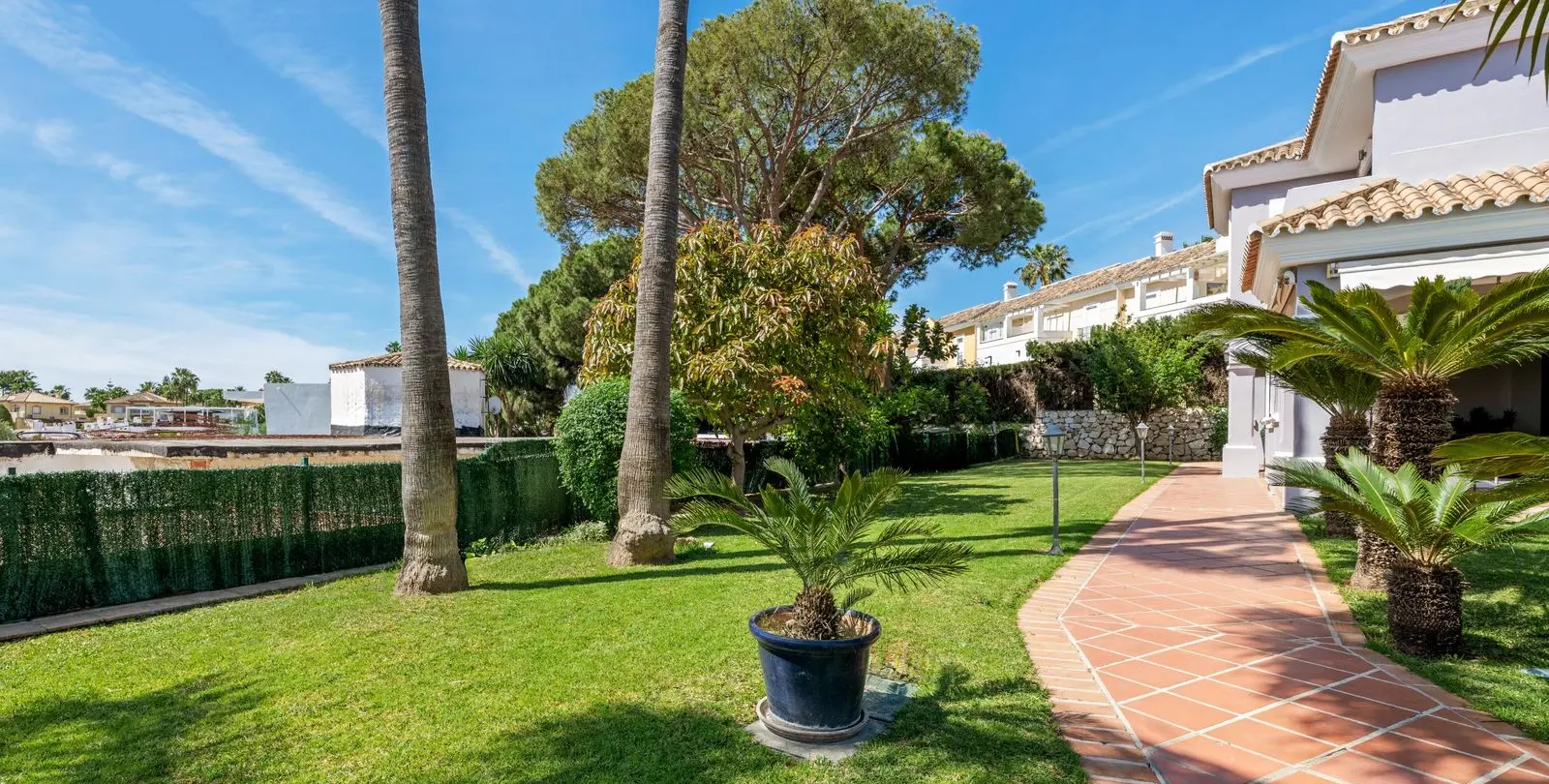 Venta de villa independiente en Estepona 7