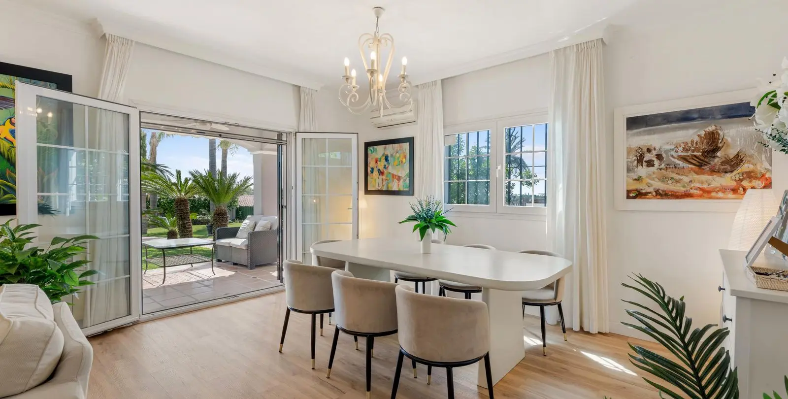 Venta de villa independiente en Estepona 11