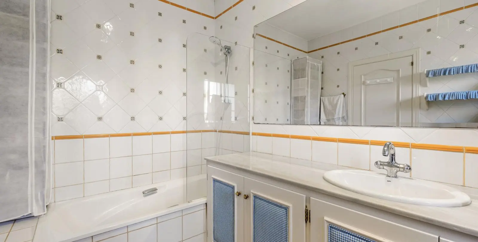 Venta de villa independiente en Estepona 33