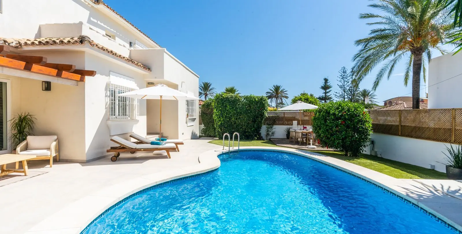 Venta de villa independiente en Marbesa 3
