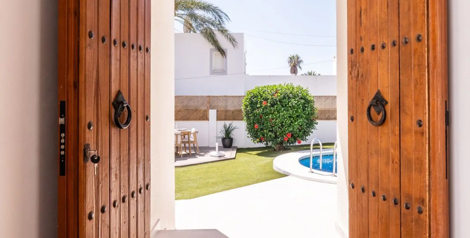 Venta de villa independiente en Marbesa 11