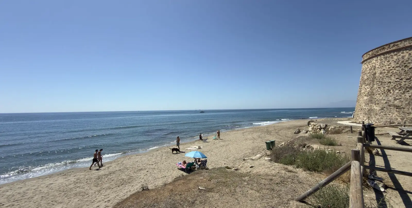 Venta de villa independiente en Marbesa 25