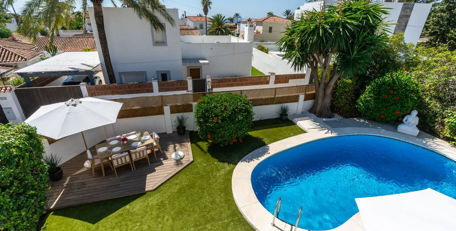 Venta de villa independiente en Marbesa 26