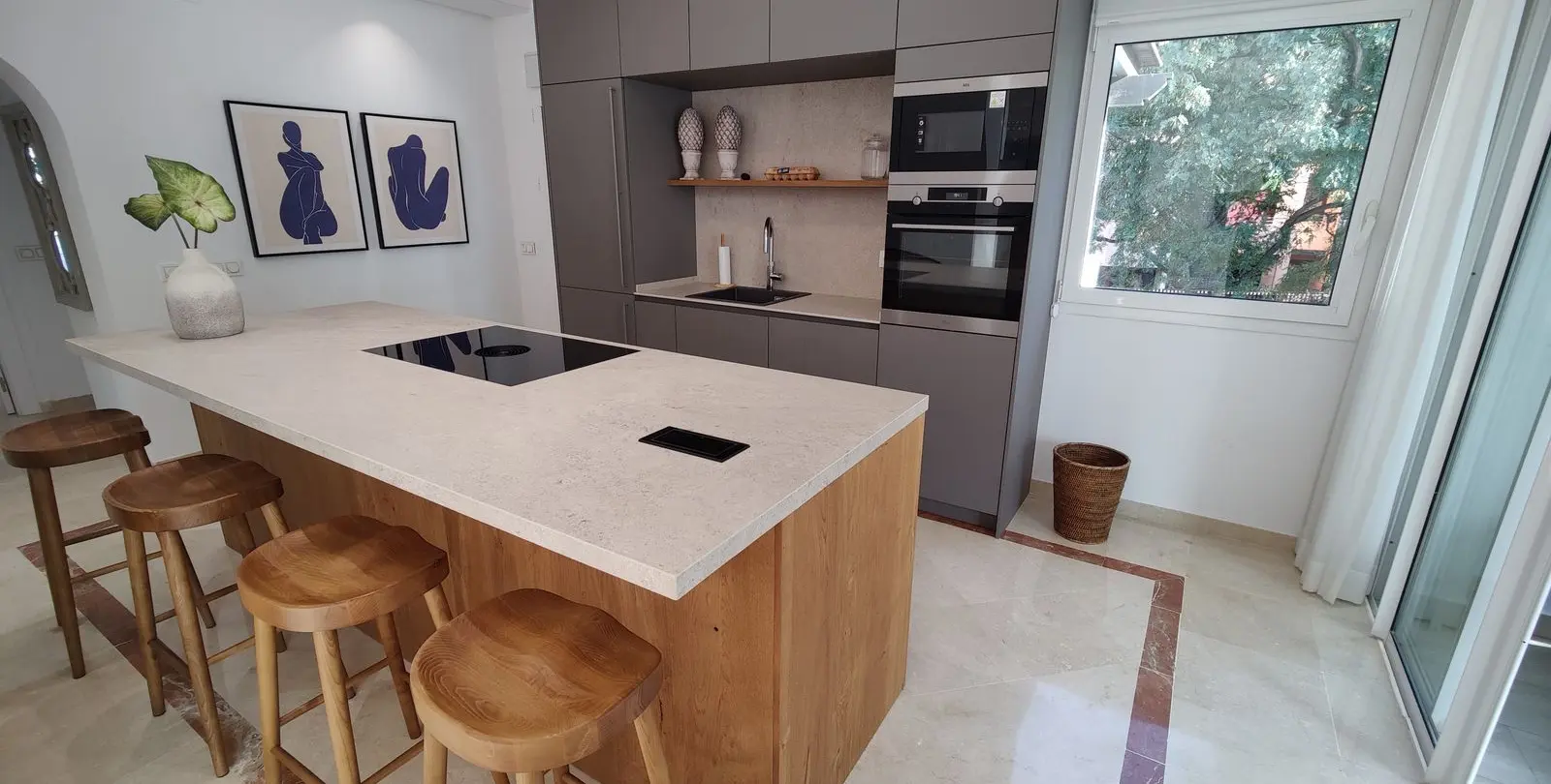 Sale of penthouse duplex in Puerto Banús 6