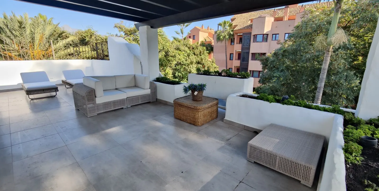 Sale of penthouse duplex in Puerto Banús 12
