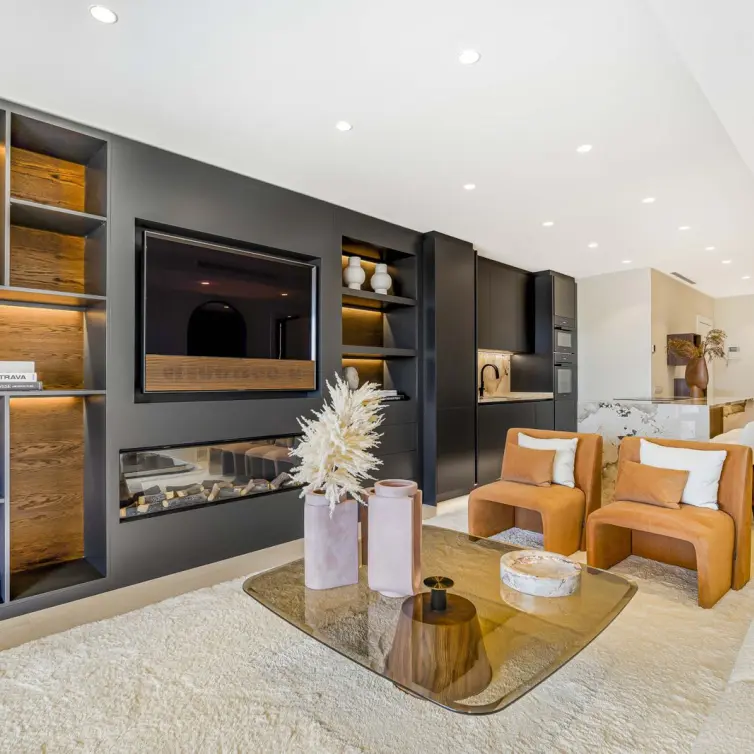 Venta de apartamento en planta media en Estepona