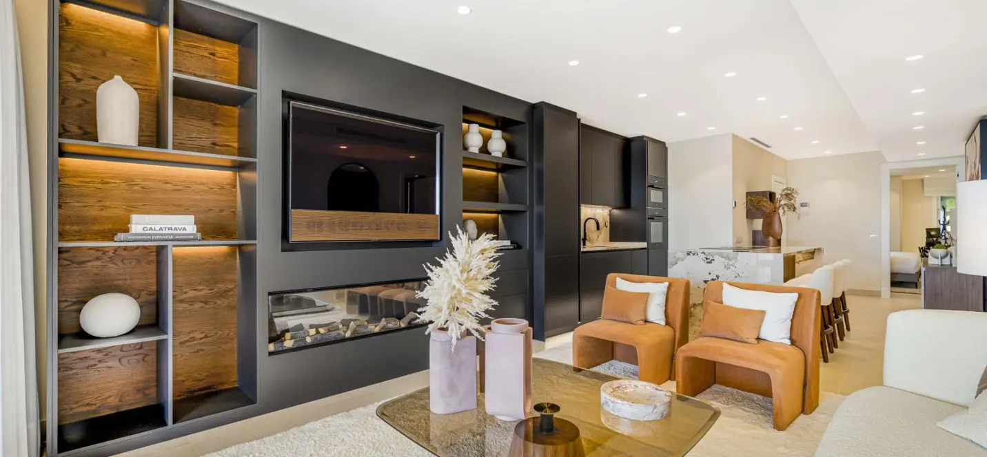 Venta de apartamento en planta media en Estepona 4