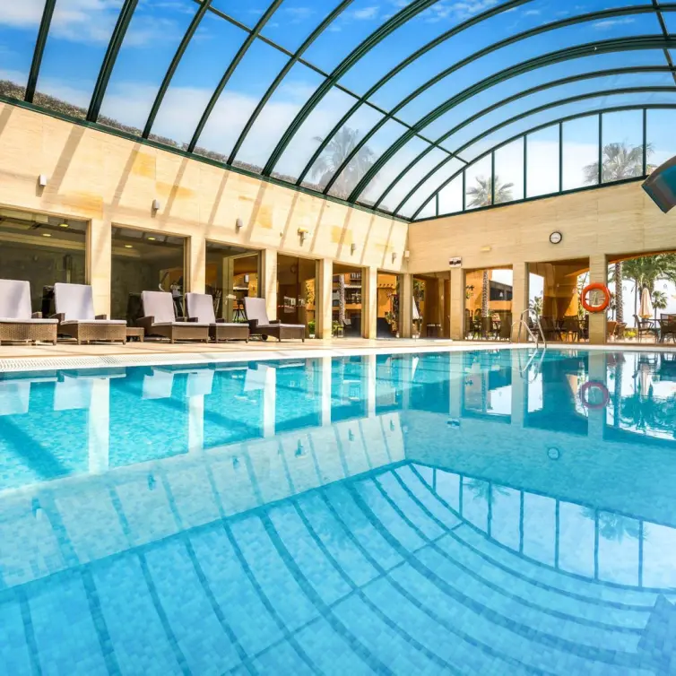 Venta de apartamento en planta media en Estepona
